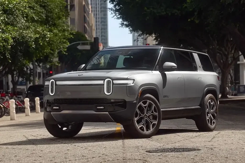 Обновленные электромобили Rivian получили долгожданную опцию